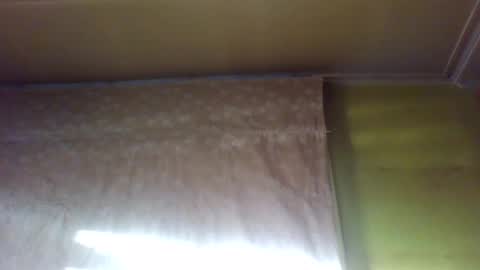 crmperez online show from December 25, 11:31 pm