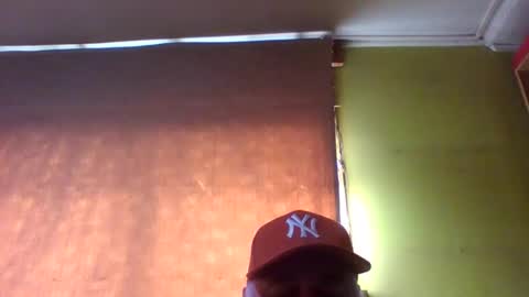 crmperez online show from September 10, 6:19 pm