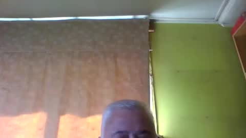 crmperez online show from March 11, 6:47 pm