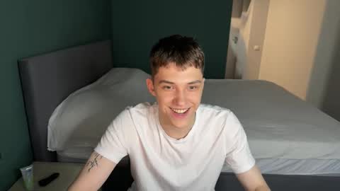 Snapshot of cronck52 chatting on November 17, 7:41 pm cronck52 online show from November 17, 7:41 pm