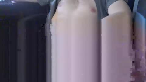 crouchininyourpeapatch online show from November 8, 5:12 pm