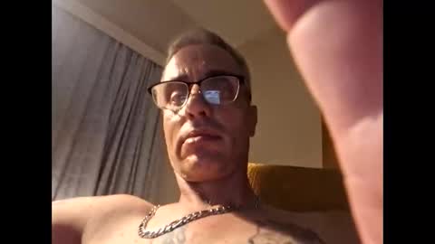 Crucut online show from December 8, 11:19 pm