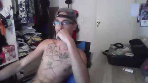 Snapshot of crudosoy chatting on November 8, 6:07 pm Carlo online show from November 8, 6:07 pm