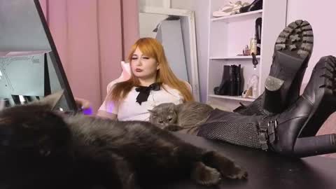 Cruel Siren online show from January 14, 7:03 am