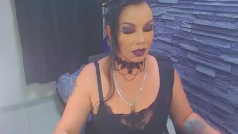 cruela_deviil online show from October 24, 2:08 am
