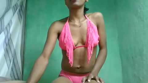 Snapshot of crushlove069 chatting on June 4, 7:36 am crushlove069 online show from June 4, 7:36 am