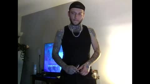 Snapshot of cruz815 chatting on December 15, 12:48 am cruz815 online show from December 15, 12:48 am