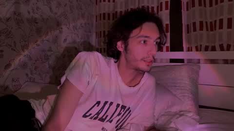 crybae0 online show from March 6, 5:53 pm