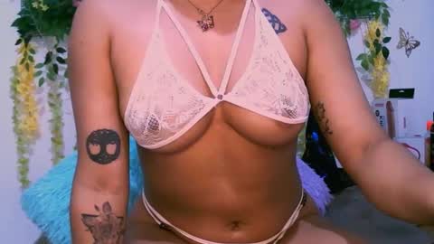 crysrus online show from October 30, 12:56 am