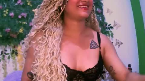 crysrus online show from November 26, 10:33 pm