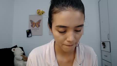 Snapshot of crystal_grilx chatting on June 10, 7:02 pm crystal_grilx online show from June 10, 7:02 pm