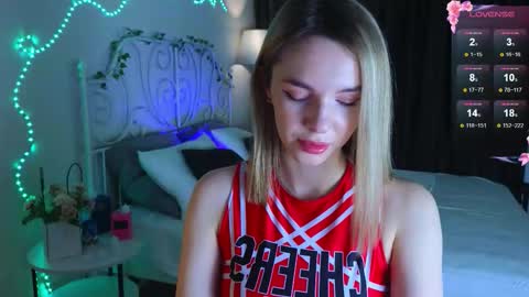 crystal_hanna online show from December 2, 1:22 am