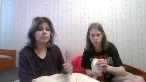 Crystal and Marcl online show from December 4, 10:24 am