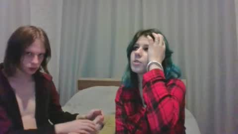 Crystal and Marcl online show from January 7, 1:03 pm