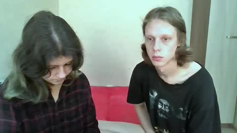 Crystal and Marcl online show from September 28, 1:16 pm