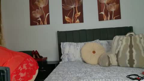 CRYSTAL  online show from January 12, 8:25 pm