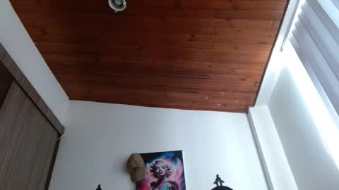 Crystal Blaze online show from February 11, 3:50 pm