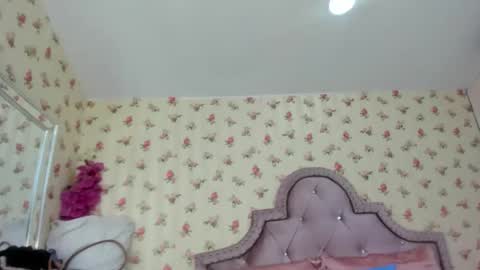 Milf Latina online show from June 9, 2:50 pm