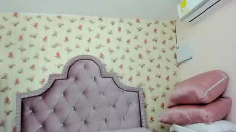 Milf Latina online show from June 15, 2:41 pm