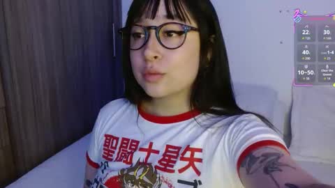 Snapshot of crystalitesq chatting on October 30, 1:07 am Olivia  online show from October 30, 1:07 am