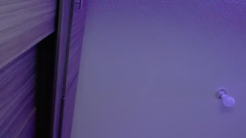 Olivia  online show from November 2, 3:31 am