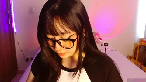 Olivia  online show from May 2, 1:16 pm