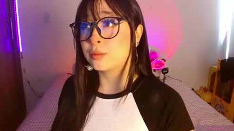 Snapshot of crystalitesq chatting on June 11, 1:42 pm Olivia online show from June 11, 1:42 pm