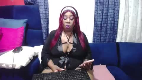 Snapshot of crystaljes chatting on December 19, 7:51 pm crystaljes online show from December 19, 7:51 pm