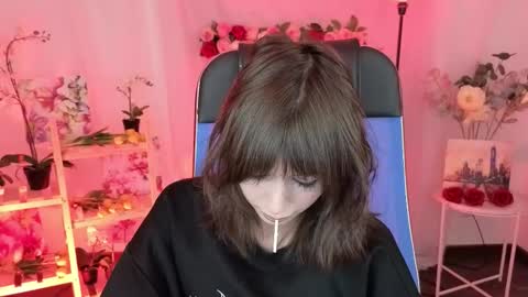 Snapshot of crystallbloom chatting on January 14, 8:03 pm crystallbloom online show from January 14, 8:03 pm