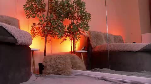 Snapshot of crystallred chatting on November 13, 5:50 am crystallred online show from November 13, 5:50 am