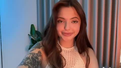 Snapshot of crystalnova_ chatting on June 30, 5:19 am Kristina online show from June 30, 5:19 am