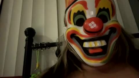 Snapshot of crystalovahhhh chatting on July 19, 8:51 am crystalovahhhh online show from July 19, 8:51 am