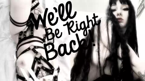 Sasha    Make me moan with patterns   good music here  online show from November 2, 1:57 pm