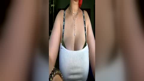 crystalyn777 online show from June 11, 12:32 am