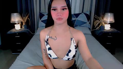 Snapshot of crytastal_lust1212 chatting on September 28, 9:58 am bea takashi online show from September 28, 9:58 am