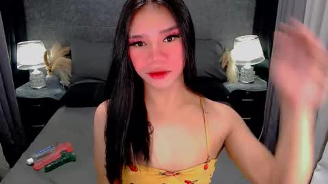 bea takashi  online show from February 13, 9:27 am