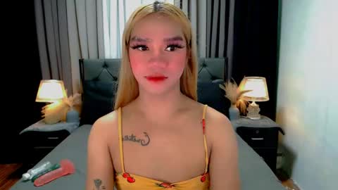 bea takashi  online show from April 28, 9:36 am