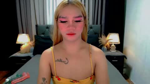 bea takashi  online show from May 1, 9:47 am