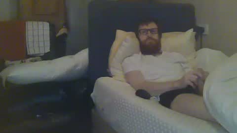 Snapshot of cs014g8493 chatting on January 6, 11:31 pm chris online show from January 6, 11:31 pm