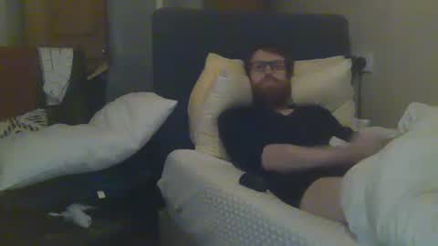 Snapshot of cs014g8493 chatting on January 14, 12:11 am chris online show from January 14, 12:11 am