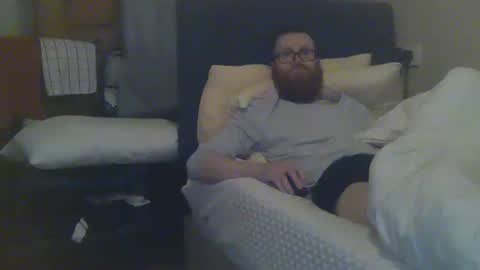 Snapshot of cs014g8493 chatting on February 21, 1:11 am chris online show from February 21, 1:11 am