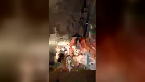 Snapshot of cubanih chatting on December 18, 3:45 am cubanih online show from December 18, 3:45 am