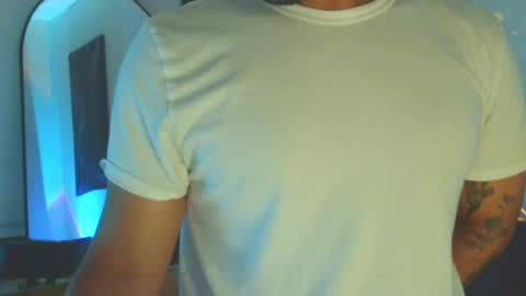 Snapshot of cubarican23 chatting on June 2, 10:28 am cubarican23 online show from June 2, 10:28 am