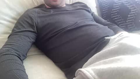 Snapshot of cuckgriff23 chatting on March 28, 7:13 pm cuckgriff23 online show from March 28, 7:13 pm