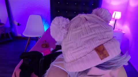 Snapshot of cuckoldlover69_ chatting on February 11, 3:40 am cuckoldlover69_ online show from February 11, 3:40 am