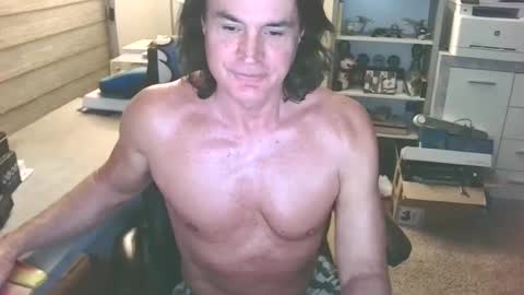 Yup... kinda old but Stop in and say hello online show from January 3, 4:44 am