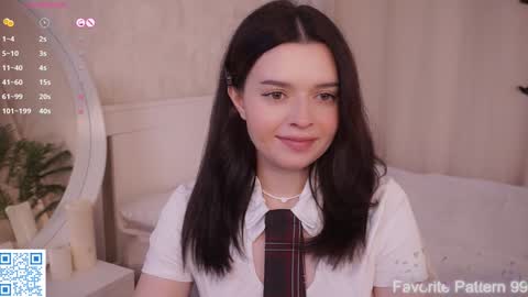 Snapshot of cuddlebyyou chatting on November 25, 4:40 pm Ellie online show from November 25, 4:40 pm