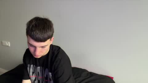 Max online show from April 23, 7:41 am