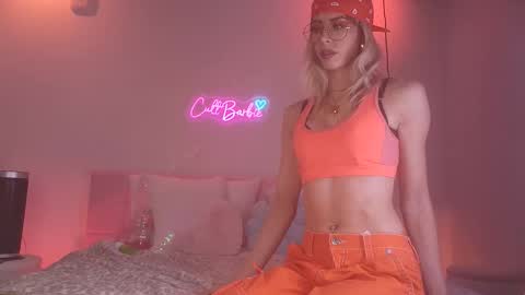 Snapshot of cult_barbie93 chatting on October 20, 6:03 am Cult Barbie online show from October 20, 6:03 am