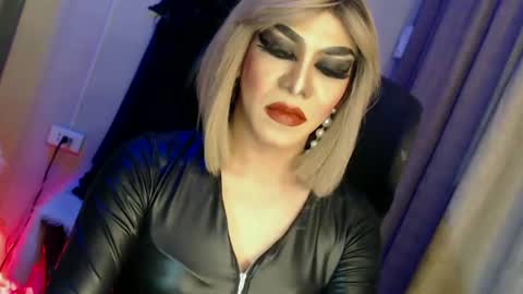 Snapshot of cum_4youbaby chatting on March 10, 6:45 pm CUMMELA SLUTI online show from March 10, 6:45 pm